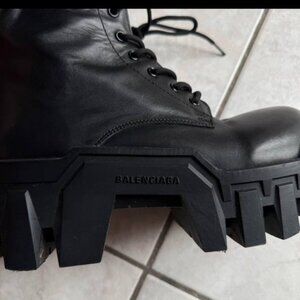Balenciaga Bulldozeers